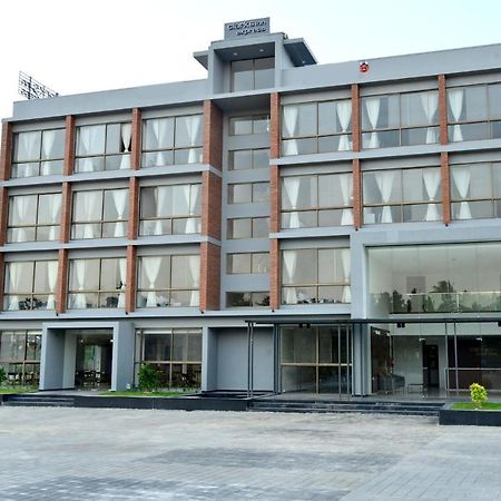 Clarks Inn Express, Krs Road-Mandya, Mysore Ngoại thất bức ảnh